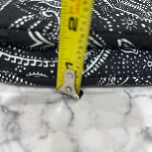 New with tag Vera Bradley crossbody laptop case Stellar Paisley - Picture 10 of 10